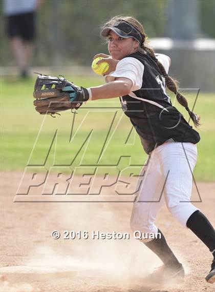 Thumbnail 1 in Foothill @ Brea Olinda photogallery.