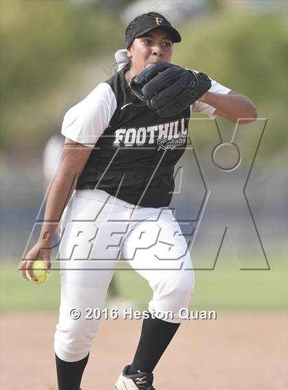 Thumbnail 1 in Foothill @ Brea Olinda photogallery.