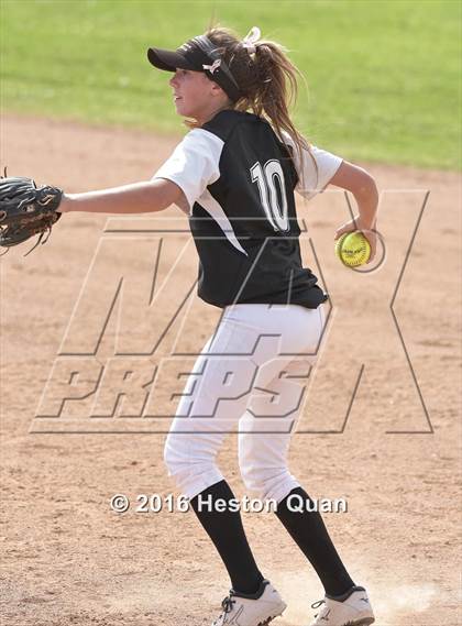 Thumbnail 1 in Foothill @ Brea Olinda photogallery.