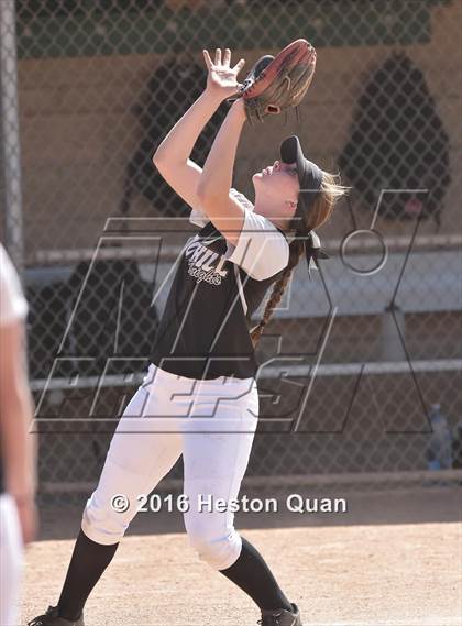 Thumbnail 3 in Foothill @ Brea Olinda photogallery.
