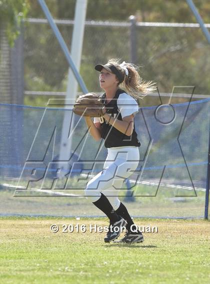 Thumbnail 3 in Foothill @ Brea Olinda photogallery.