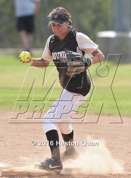 Thumbnail 2 in Foothill @ Brea Olinda photogallery.