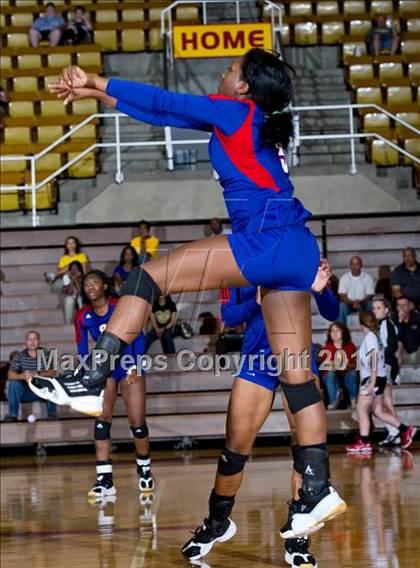 Thumbnail 2 in South Grand Prairie vs. Duncanville photogallery.