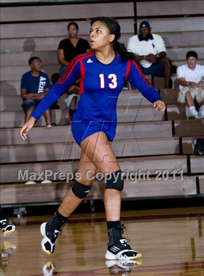 Thumbnail 2 in South Grand Prairie vs. Duncanville photogallery.