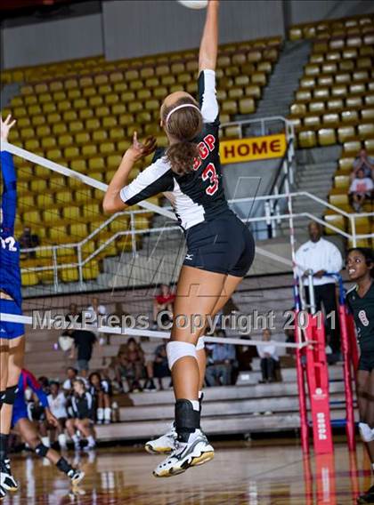 Thumbnail 3 in South Grand Prairie vs. Duncanville photogallery.