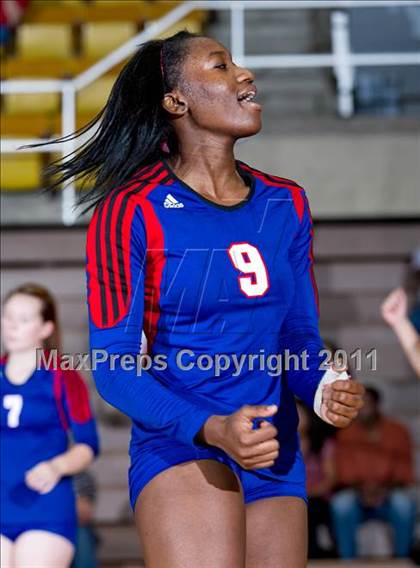Thumbnail 2 in South Grand Prairie vs. Duncanville photogallery.