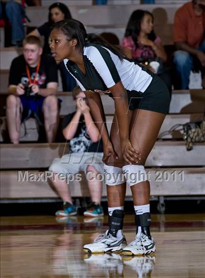 Thumbnail 2 in South Grand Prairie vs. Duncanville photogallery.