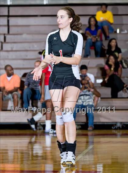 Thumbnail 1 in South Grand Prairie vs. Duncanville photogallery.