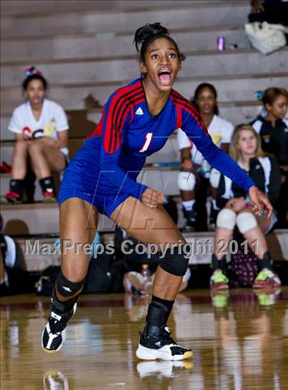 Thumbnail 2 in South Grand Prairie vs. Duncanville photogallery.