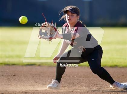Thumbnail 1 in Whitney @ Elk Grove photogallery.