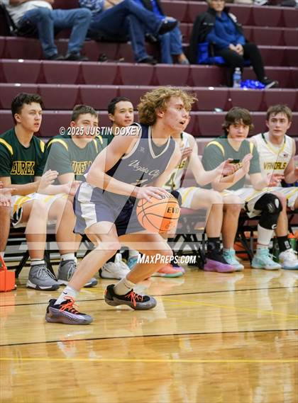 Thumbnail 2 in Eureka vs Virginia City (NIAA Class 1A State Quarterfinals) photogallery.