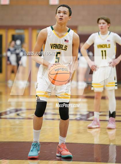 Thumbnail 3 in Eureka vs Virginia City (NIAA Class 1A State Quarterfinals) photogallery.