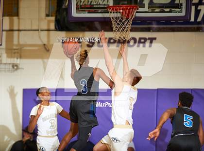 Thumbnail 3 in IMG Academy @ Hillcrest Prep (John Wall Holiday Invitational) photogallery.