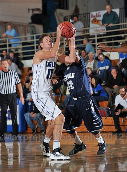 Thumbnail 2 in Broomfield vs. Lincoln photogallery.