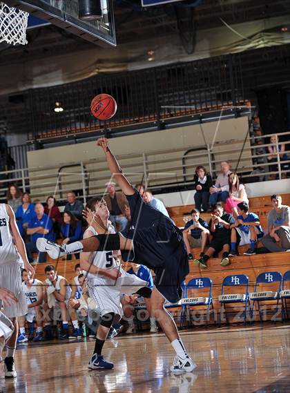 Thumbnail 2 in Broomfield vs. Lincoln photogallery.