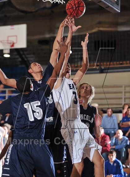 Thumbnail 2 in Broomfield vs. Lincoln photogallery.