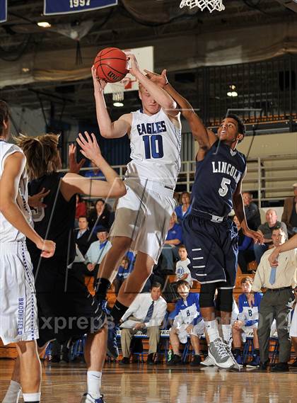 Thumbnail 2 in Broomfield vs. Lincoln photogallery.