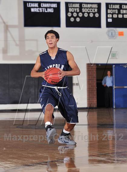 Thumbnail 3 in Broomfield vs. Lincoln photogallery.