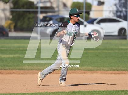Thumbnail 3 in Hamilton vs Franklin photogallery.