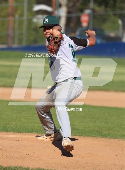 Thumbnail 1 in Hamilton vs Franklin photogallery.