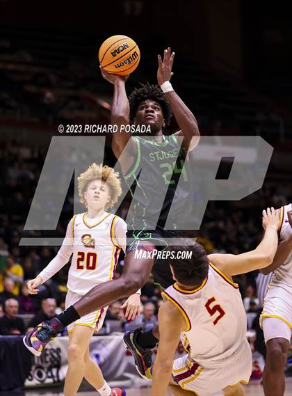 Thumbnail 2 in St. Joseph vs. Clovis West (CIF CS D1 Championship) photogallery.