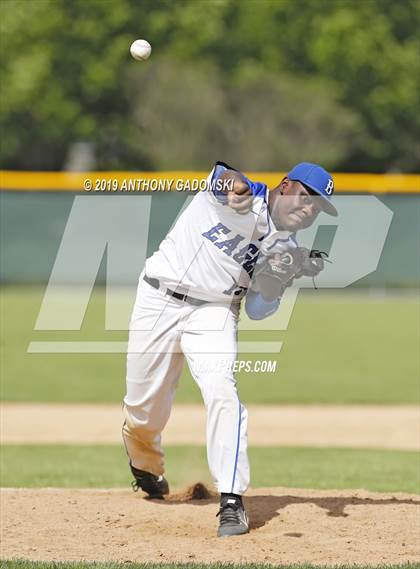 Thumbnail 2 in Bogan vs. Brooks (IHSA Regional Final) photogallery.