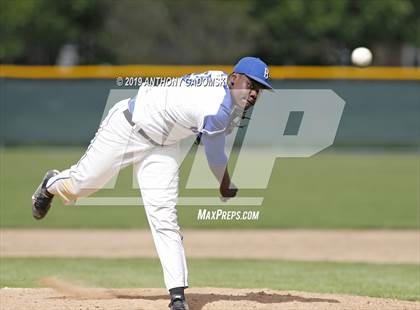 Thumbnail 2 in Bogan vs. Brooks (IHSA Regional Final) photogallery.