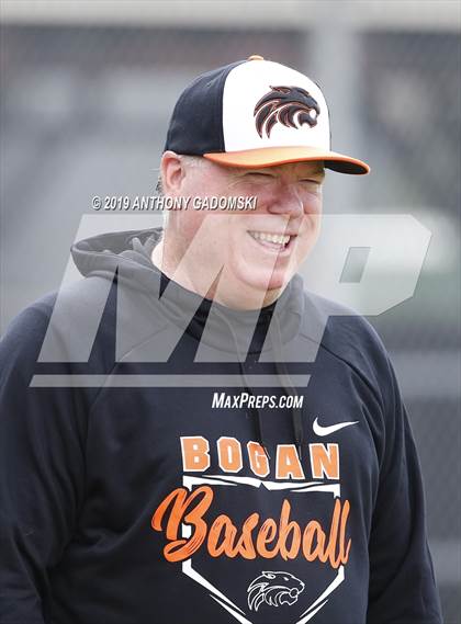 Thumbnail 3 in Bogan vs. Brooks (IHSA Regional Final) photogallery.
