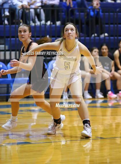 Thumbnail 2 in Perrin-Whitt vs. Saint Jo (UIL Basketball 1A D1 Region 3 Bi-District) photogallery.