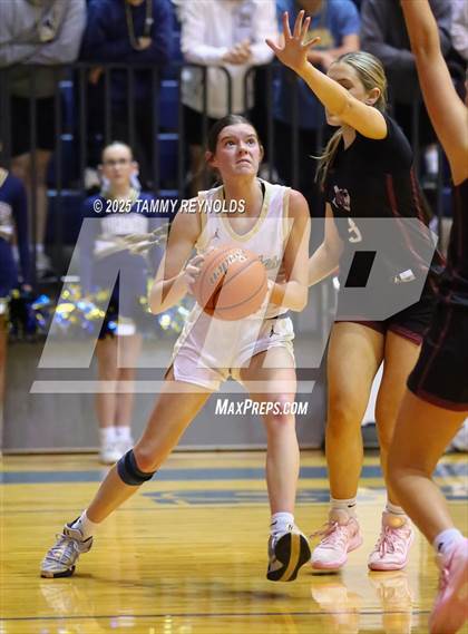 Thumbnail 3 in Perrin-Whitt vs. Saint Jo (UIL Basketball 1A D1 Region 3 Bi-District) photogallery.