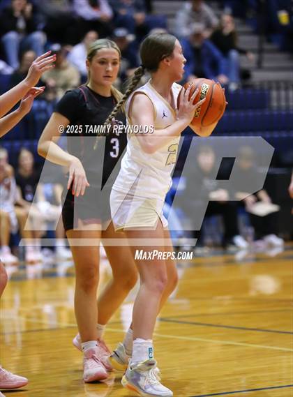 Thumbnail 1 in Perrin-Whitt vs. Saint Jo (UIL Basketball 1A D1 Region 3 Bi-District) photogallery.