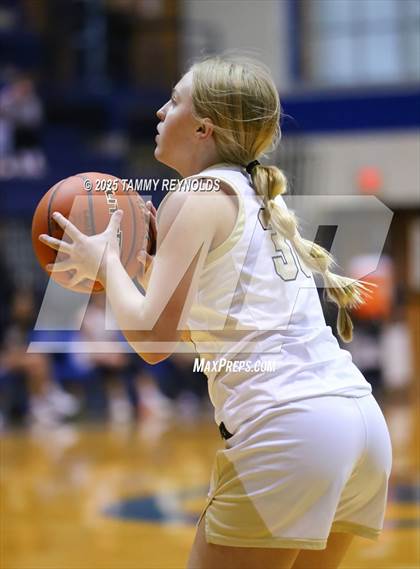 Thumbnail 2 in Perrin-Whitt vs. Saint Jo (UIL Basketball 1A D1 Region 3 Bi-District) photogallery.