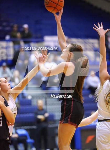 Thumbnail 2 in Perrin-Whitt vs. Saint Jo (UIL Basketball 1A D1 Region 3 Bi-District) photogallery.