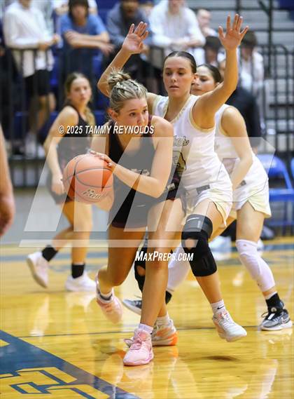Thumbnail 3 in Perrin-Whitt vs. Saint Jo (UIL Basketball 1A D1 Region 3 Bi-District) photogallery.