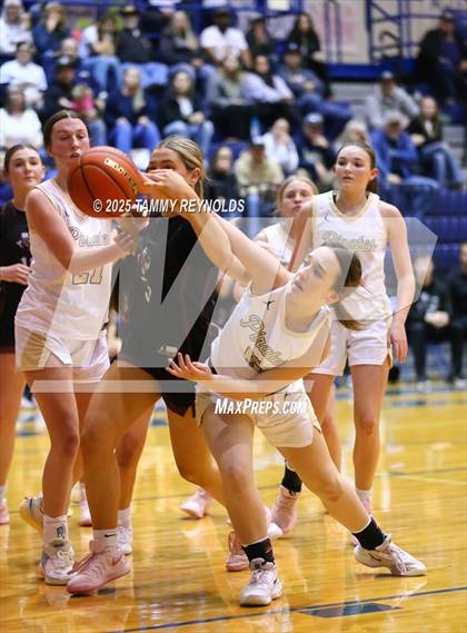 Thumbnail 3 in Perrin-Whitt vs. Saint Jo (UIL Basketball 1A D1 Region 3 Bi-District) photogallery.