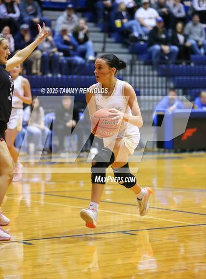 Thumbnail 2 in Perrin-Whitt vs. Saint Jo (UIL Basketball 1A D1 Region 3 Bi-District) photogallery.