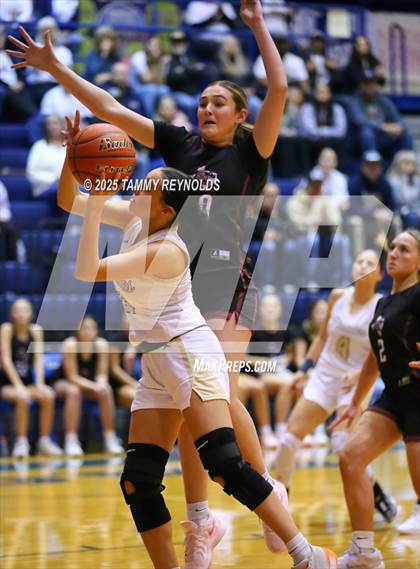 Thumbnail 1 in Perrin-Whitt vs. Saint Jo (UIL Basketball 1A D1 Region 3 Bi-District) photogallery.