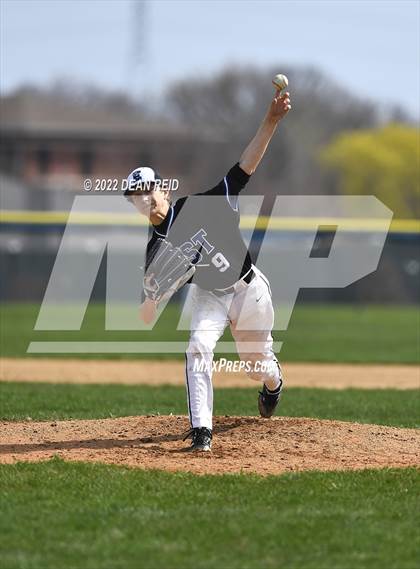Thumbnail 2 in Minooka @ Lincoln-Way East photogallery.