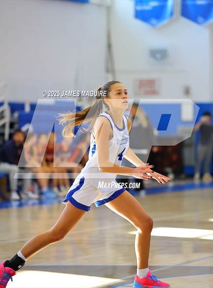 Thumbnail 3 in Great Neck South @ Port Washington photogallery.