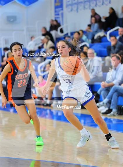 Thumbnail 3 in Great Neck South @ Port Washington photogallery.