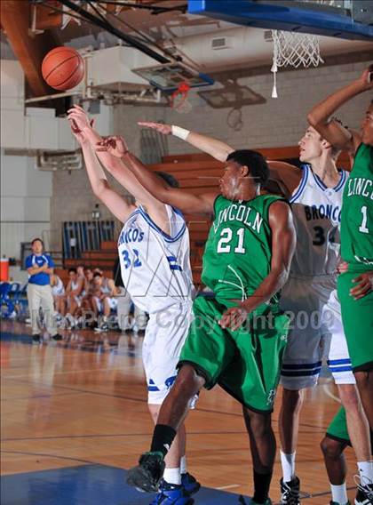 Thumbnail 1 in Rancho Bernardo vs Lincoln (MaxPreps Holiday Classic) photogallery.