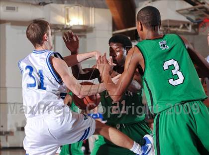 Thumbnail 2 in Rancho Bernardo vs Lincoln (MaxPreps Holiday Classic) photogallery.