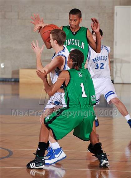 Thumbnail 1 in Rancho Bernardo vs Lincoln (MaxPreps Holiday Classic) photogallery.