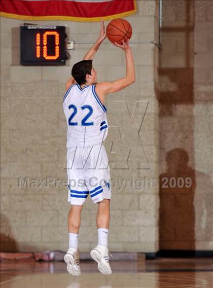 Thumbnail 3 in Rancho Bernardo vs Lincoln (MaxPreps Holiday Classic) photogallery.