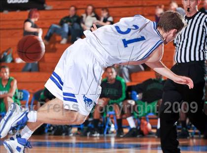 Thumbnail 2 in Rancho Bernardo vs Lincoln (MaxPreps Holiday Classic) photogallery.