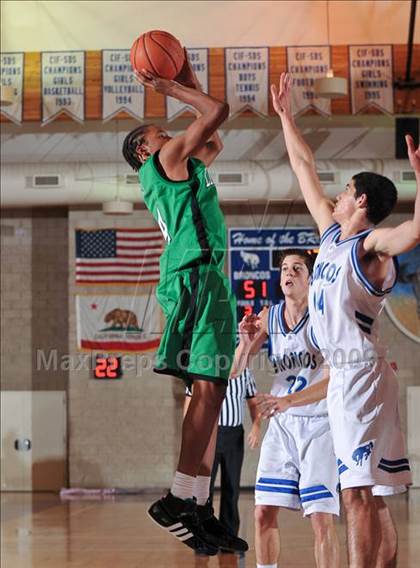 Thumbnail 1 in Rancho Bernardo vs Lincoln (MaxPreps Holiday Classic) photogallery.