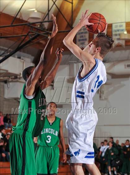 Thumbnail 1 in Rancho Bernardo vs Lincoln (MaxPreps Holiday Classic) photogallery.