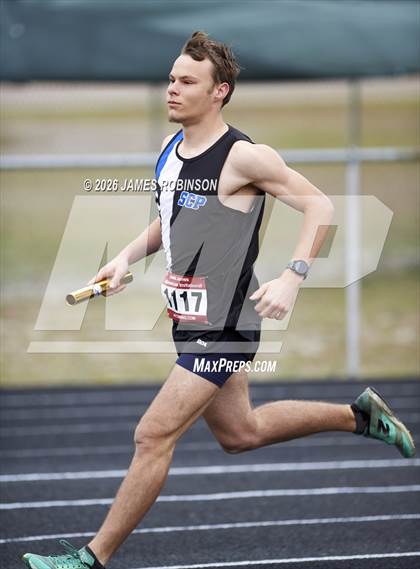 Thumbnail 1 in lewis James Invitational (4x800m) photogallery.