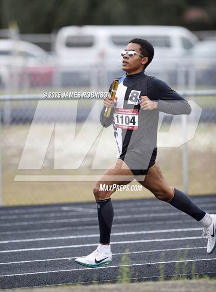 Thumbnail 2 in lewis James Invitational (4x800m) photogallery.