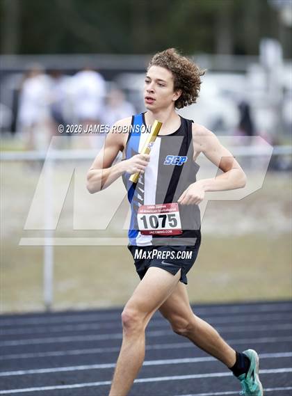 Thumbnail 1 in lewis James Invitational (4x800m) photogallery.